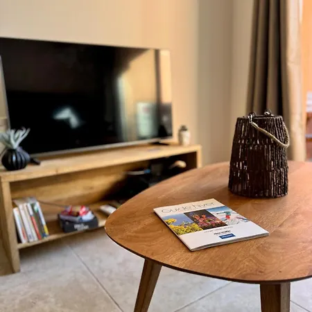 Beautiful With Pool, Golf & Beaches Saint-Raphael (Var)